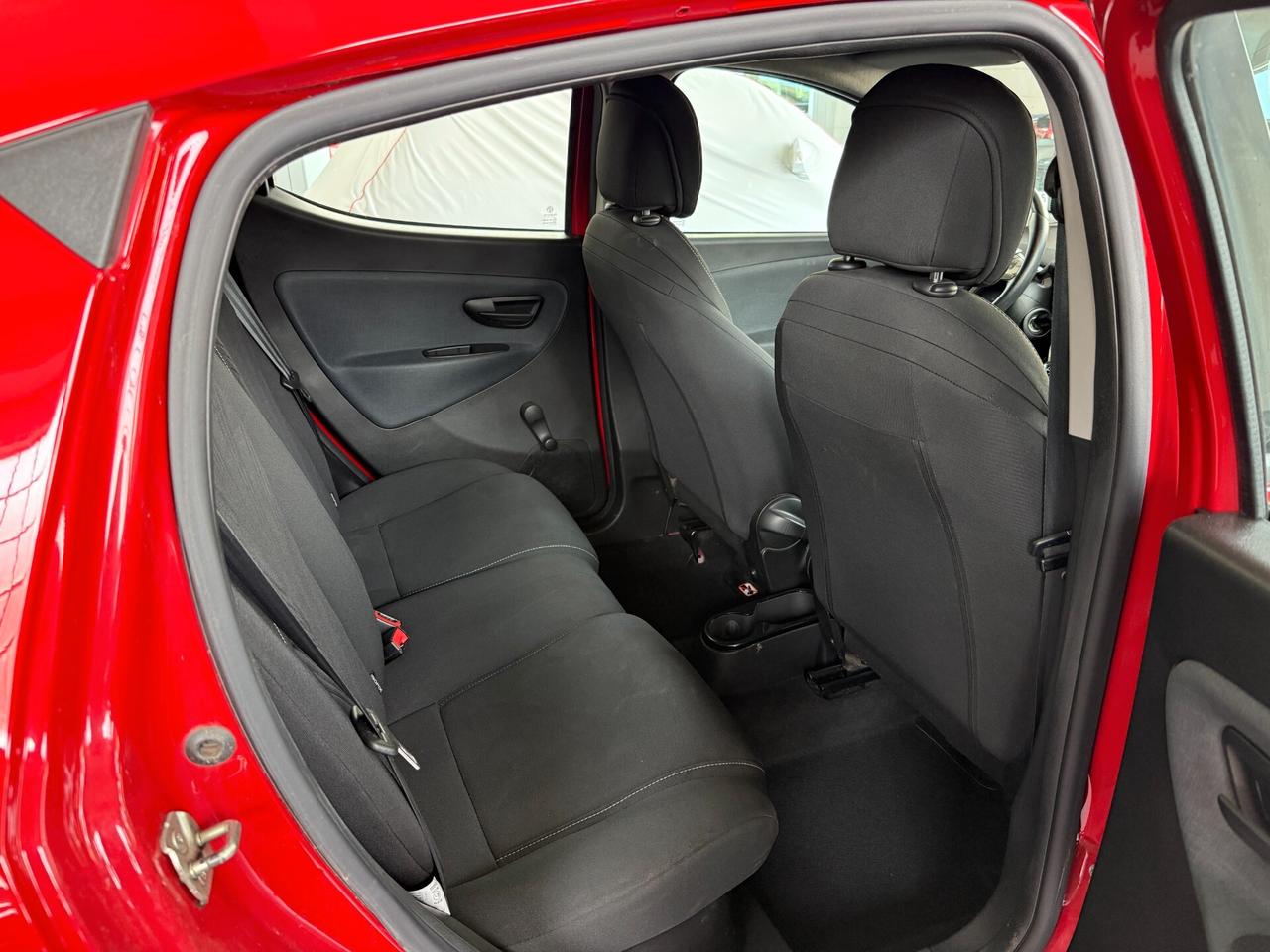 Lancia Ypsilon 1.0 FireFly 5 porte S&S Hybrid Ecochic Gold