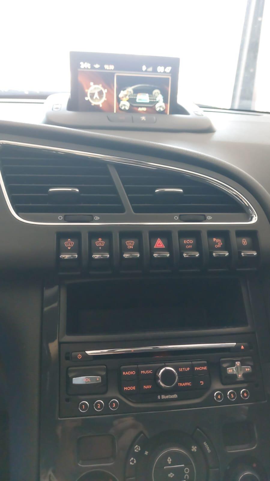 Peugeot 3008 Ibrida 4x4 automatica full tetto