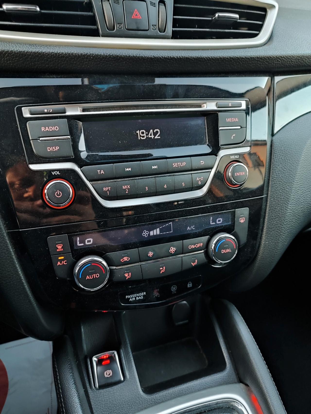 NISSAN QASHQAI DEL 2014 1.5DIESEL STUPENDA ECONOMICA