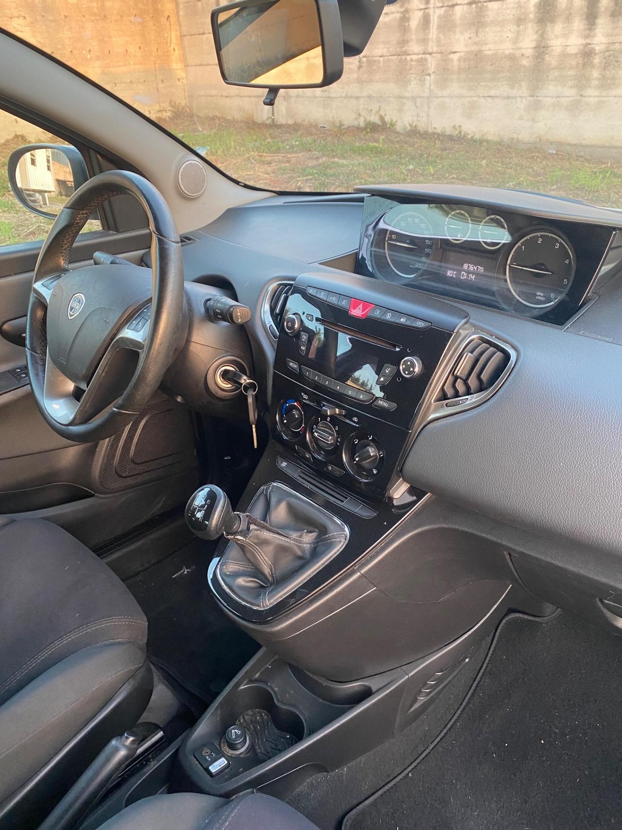 Lancia Ypsilon 1.3 MJT 2014 TAGLIANDATA GARANZIA