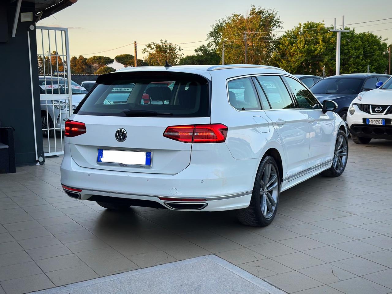 Volkswagen Passat Variant 2.0 TDI 190 CV DSG Highline BlueMotion Tech.