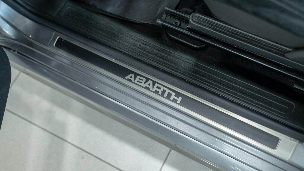 Abarth 595 Competizione 1.4 T JET 180 CV SABELT BREMBO XENO NAVI FULL OPTI