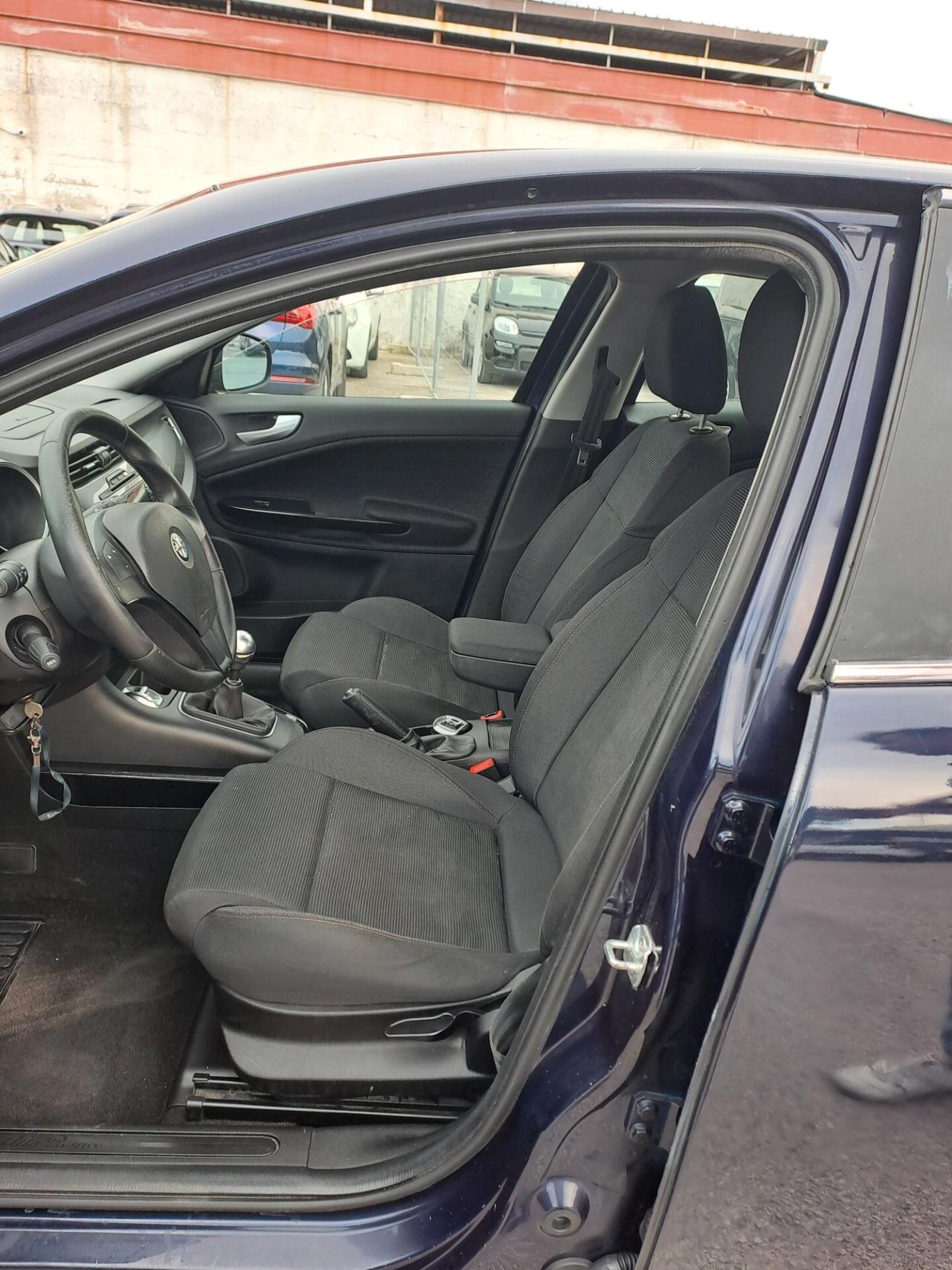 Alfa Romeo Giulietta 2.0 JTDm-2 140 CV Distinctive