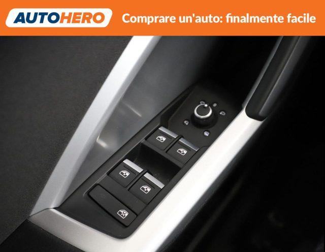 AUDI Q3 35 TDI Business Advanced