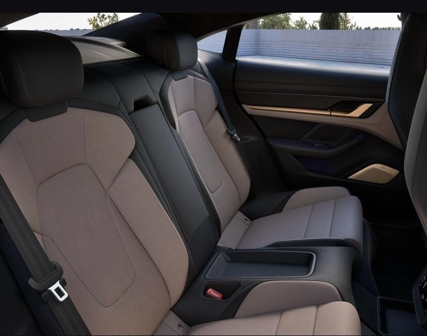 Porsche Taycan Turbo S - 950 CV