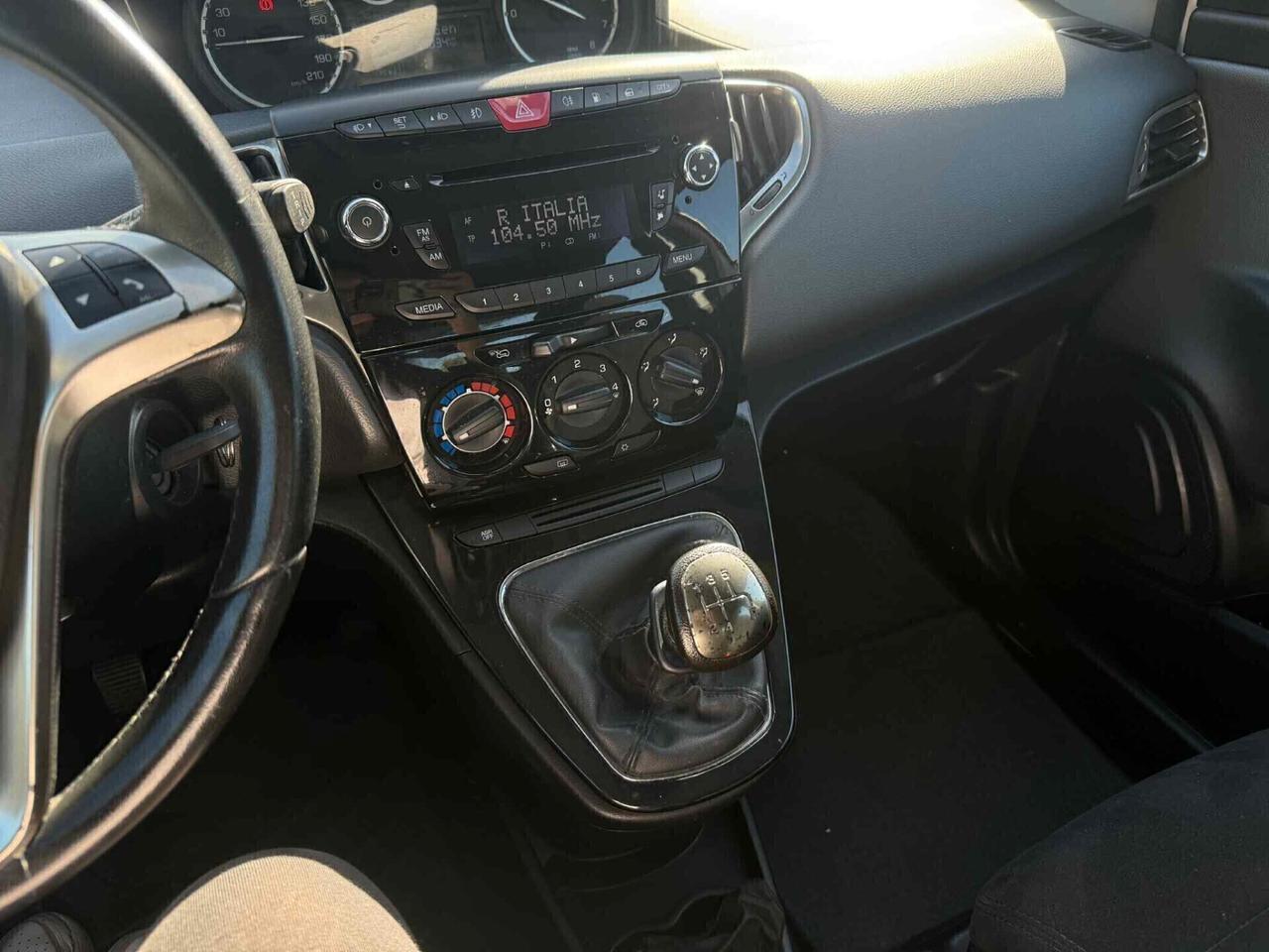 Lancia Ypsilon 1.2 GPL Ecochic Gold 94000KM 2013