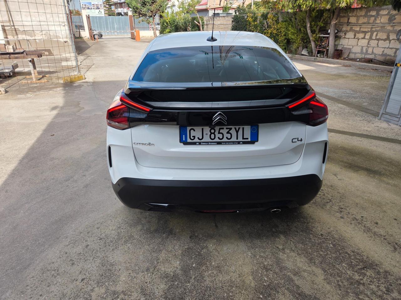 Citroen C4 BlueHDi 130 S&S EAT8 Shine