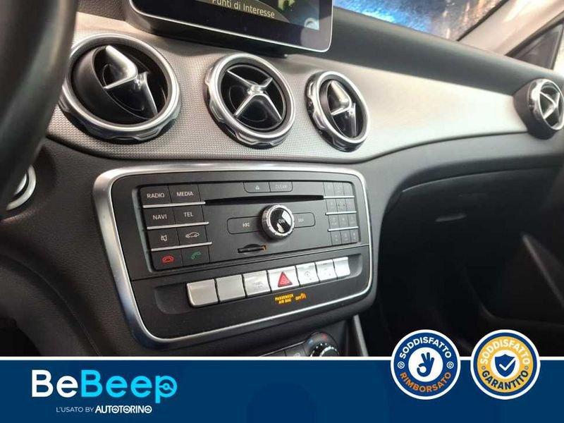 Mercedes-Benz GLA 200 D SPORT AUTO