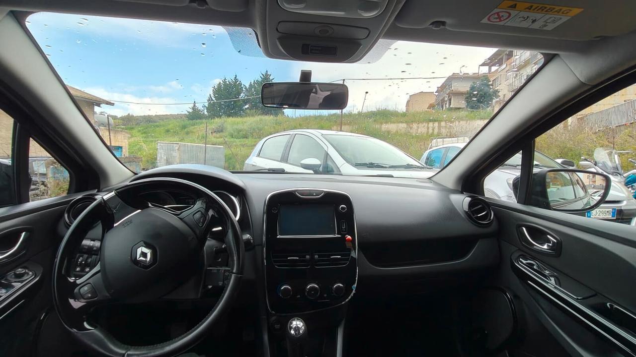 RENAULT Clio 1.5 dCi 75 CV 5p Customer Natural