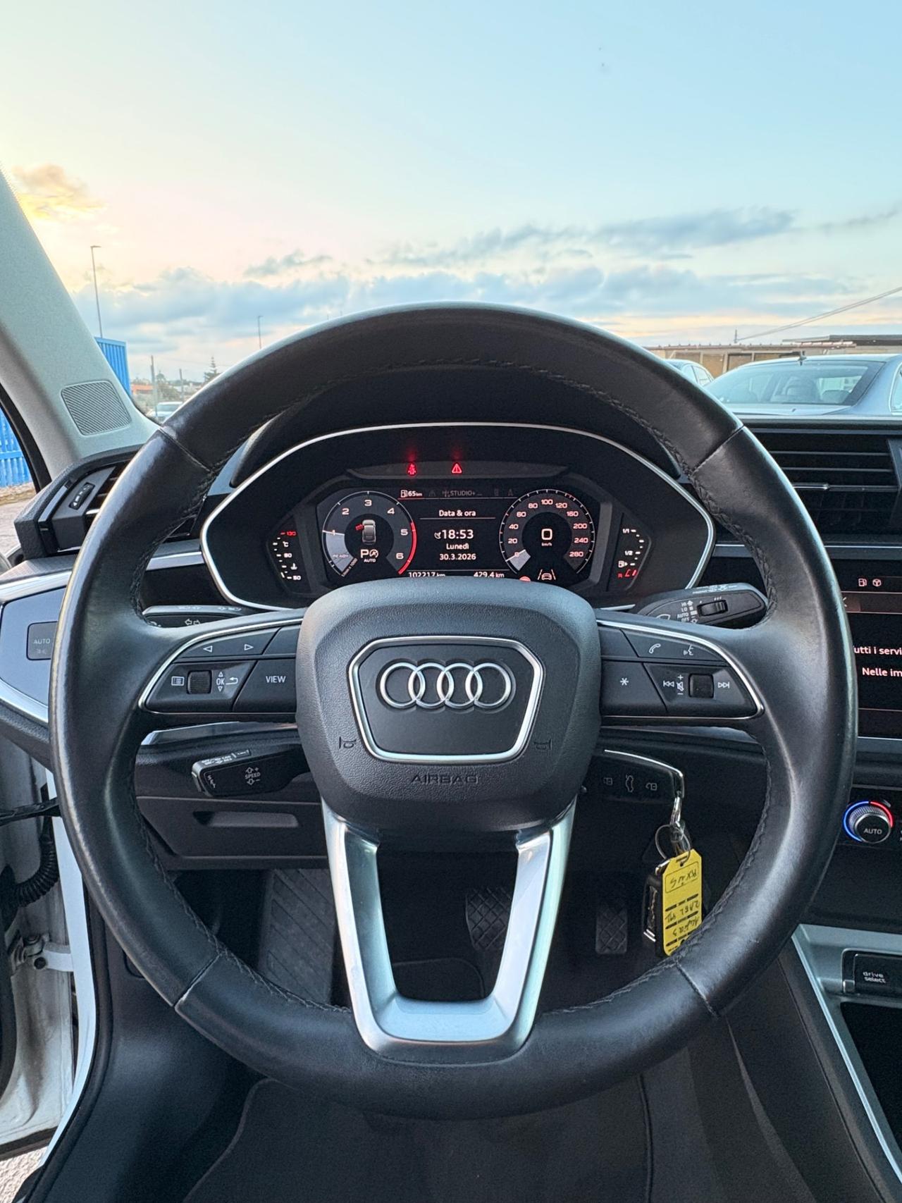 Audi Q3 35 TDI Sportback s line edition