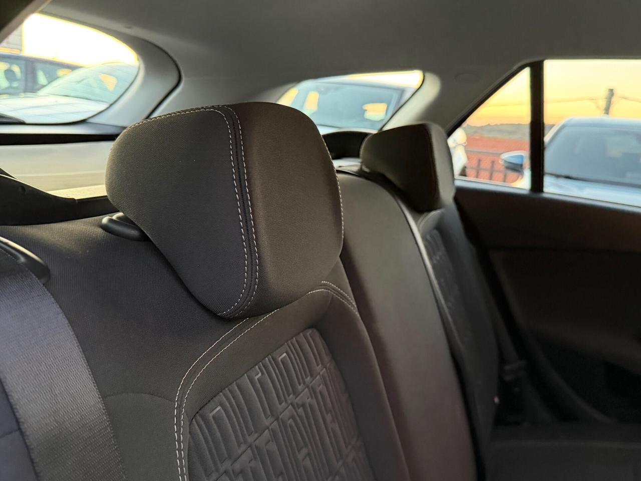 Fiat Tipo SW 1.6 M.JET 130 cv. CITY CROSS