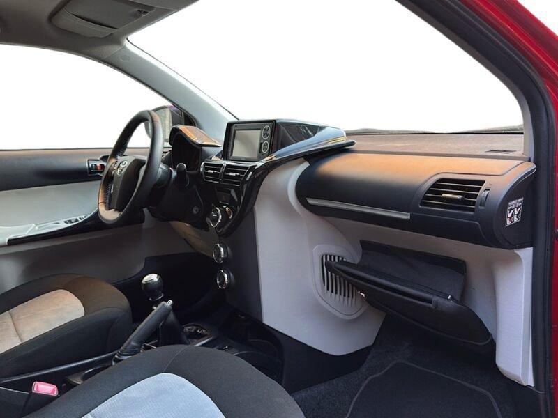 Toyota iQ 1.0 VVT-i Lounge