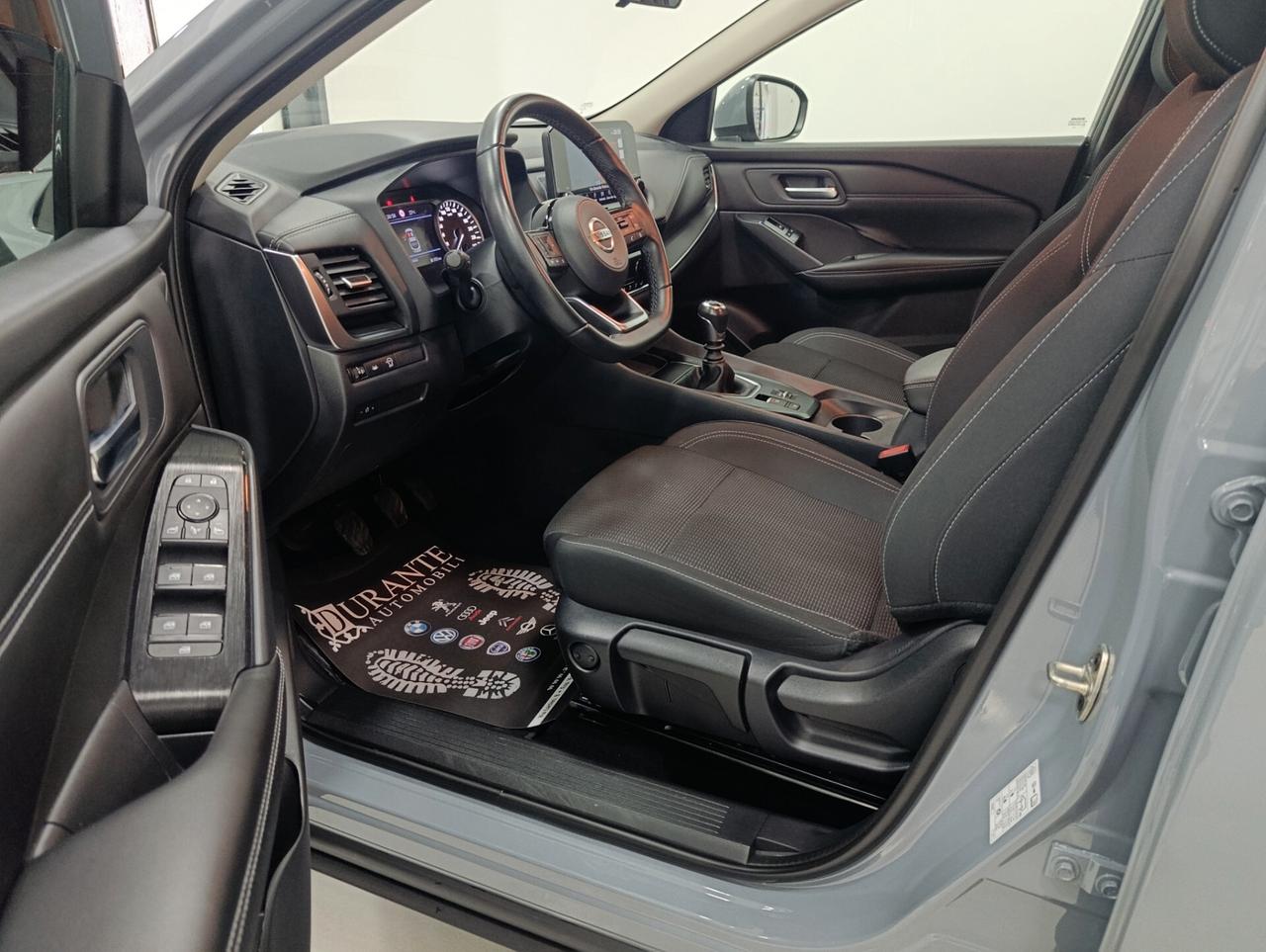 Nissan Qashqai MHEV 140 CV Business