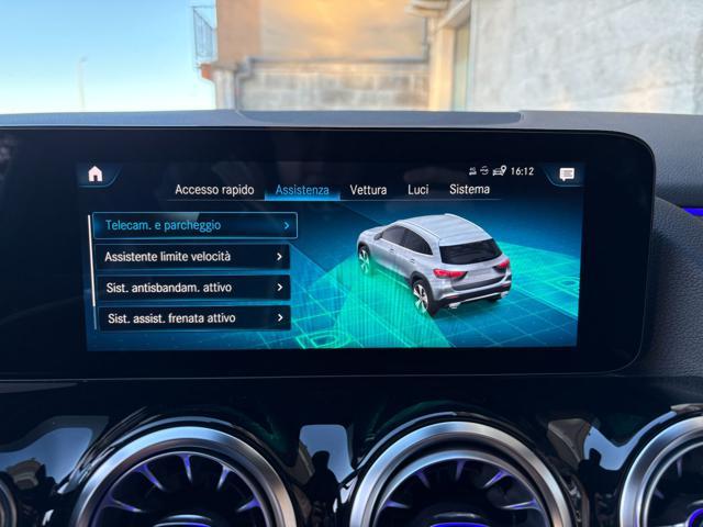 MERCEDES-BENZ GLA 200 d Automatic Premium Amg Pack Night