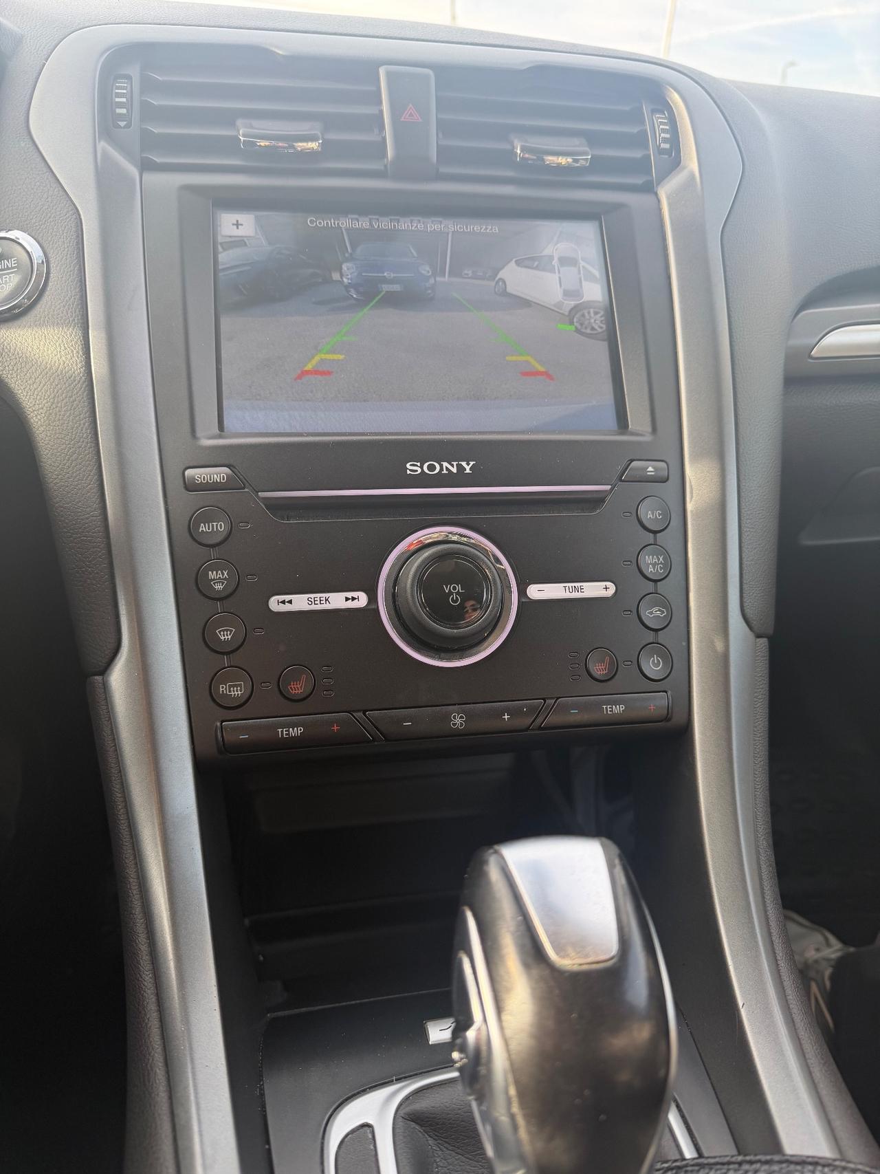 Ford Mondeo Full Hybrid 2.0 187 CV eCVT 4 porte Titanium Business