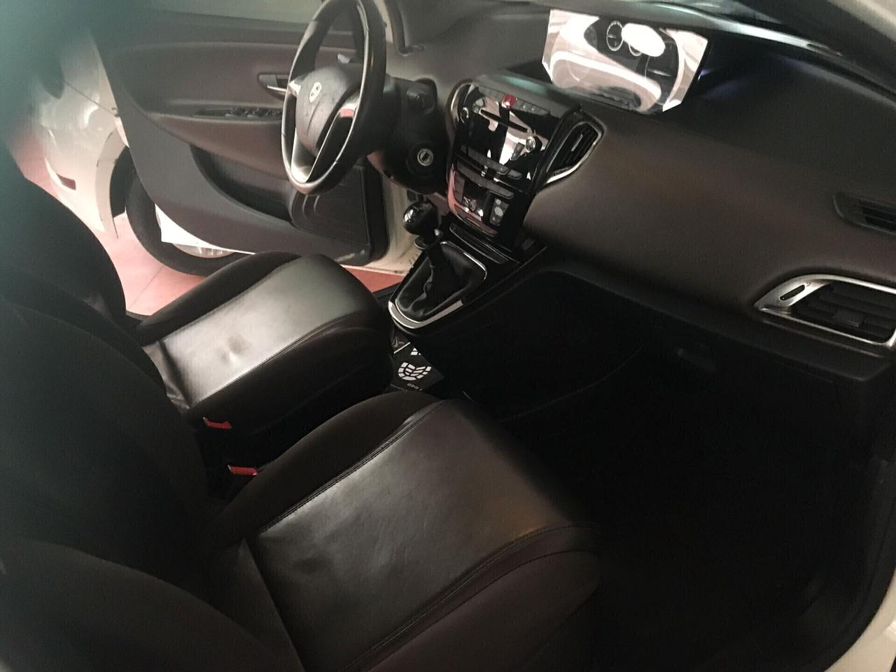 LANCIA YPSILON serie4 GPL Orig. Lancia 1.2 CV 69 ECOCHIC-PLATINUM garanzia 12 mesi