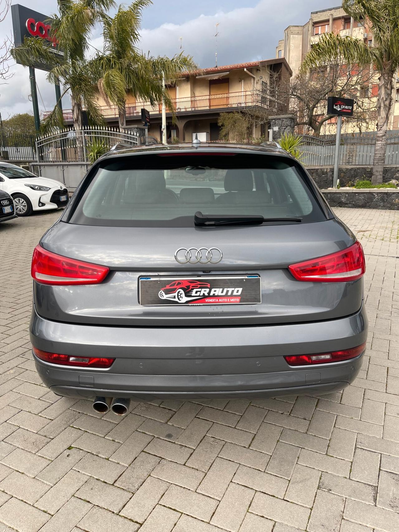 Audi Q3 2.0 TDI 120 CV tettuccio apribile