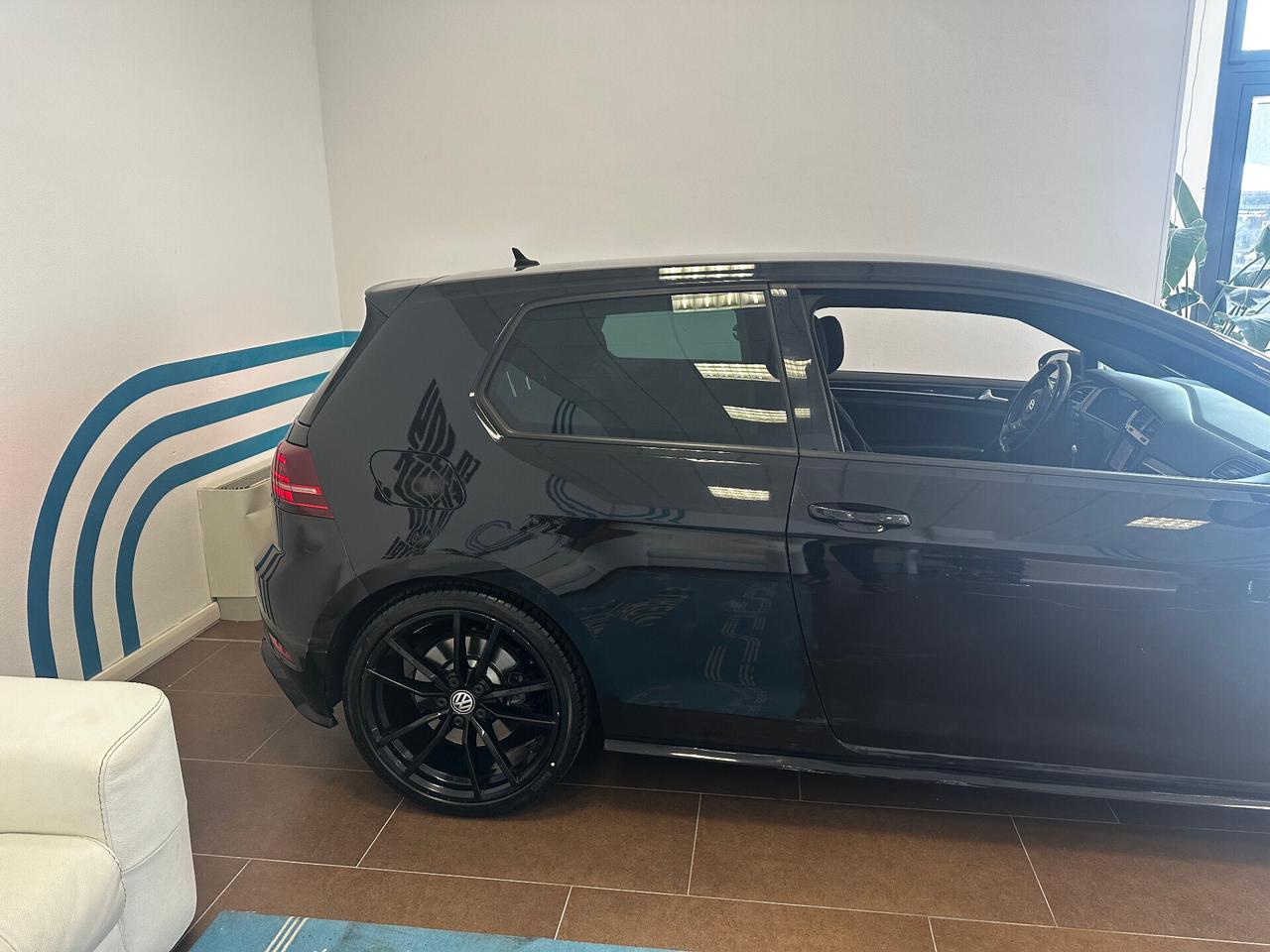 Volkswagen Golf R 2.0 TSI DSG 4MOTION 3p. BMT