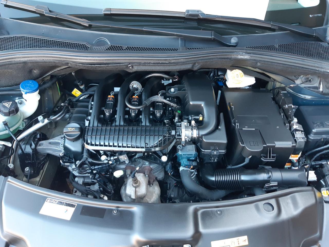 Peugeot 208 PureTech 82 Stop&Start 5 porte Signature