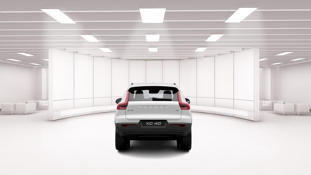 VOLVO Xc40 B3 Mild Hybrid Automatico Ultra Dark N-1
