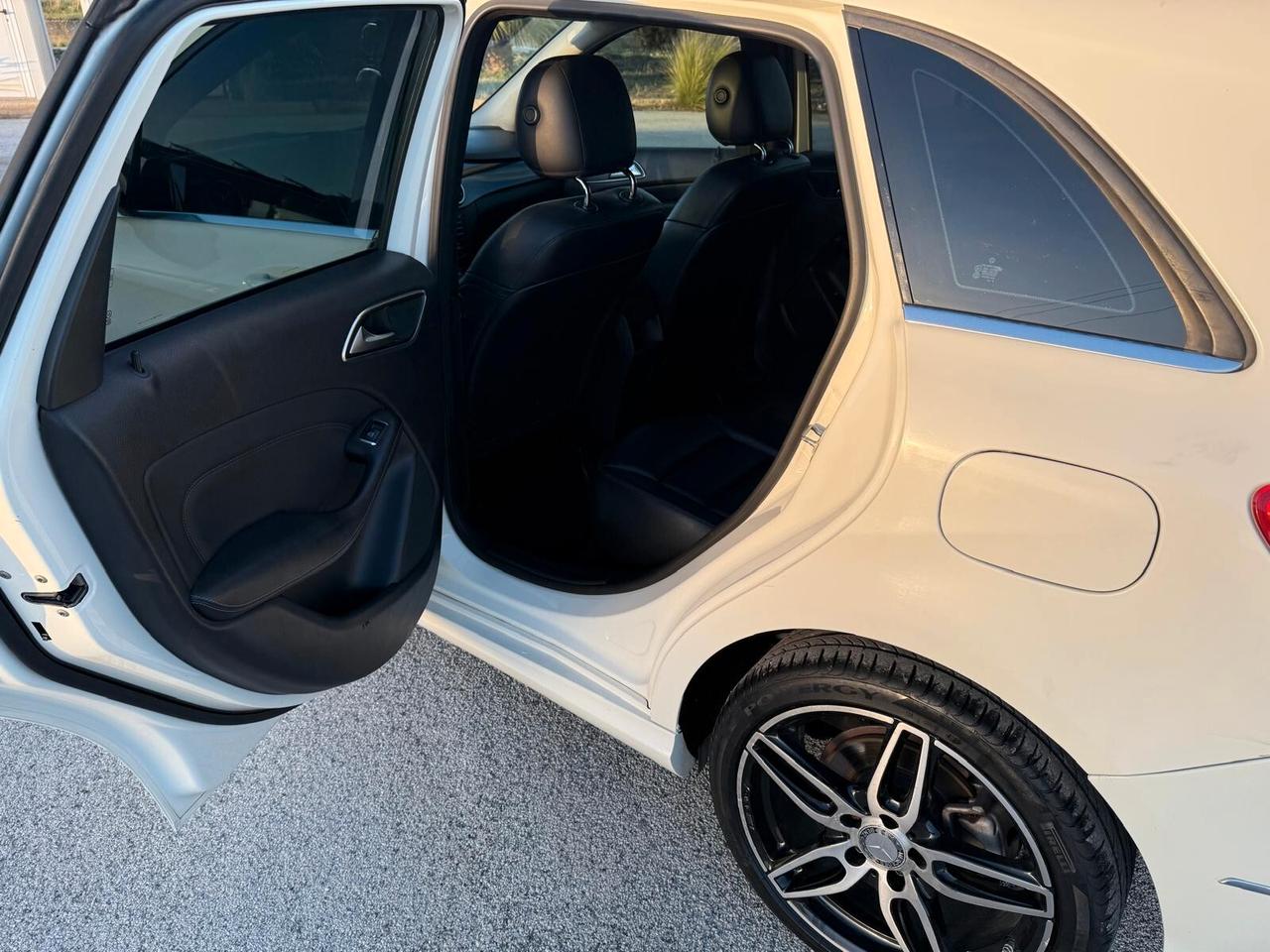 Mercedes-benz B 200 CDI BlueEFFICIENCY Premium