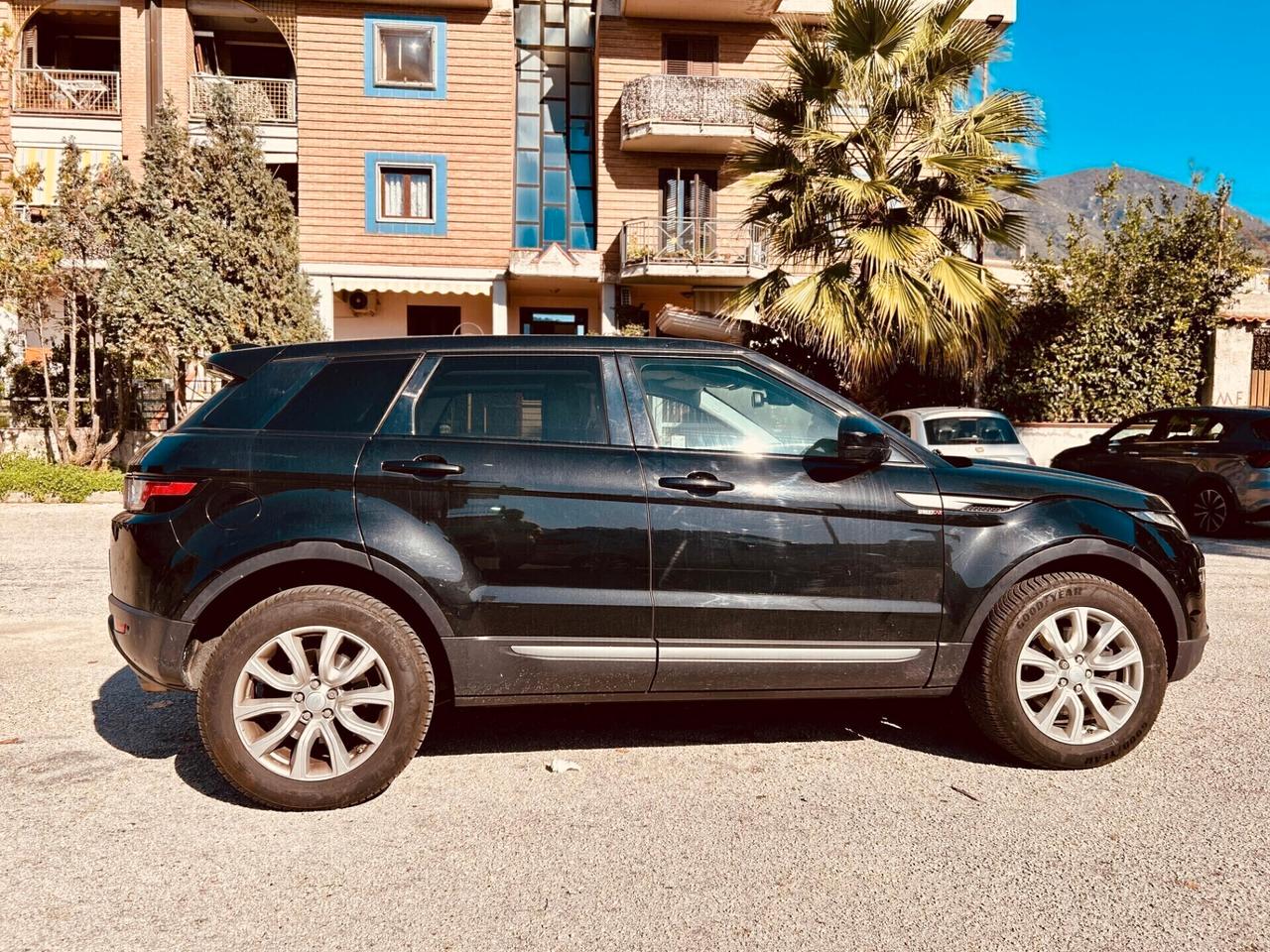 Land Rover Range Rover Evoque Range Rover Evoque 2.0 eD4 5p. SE Dynamic tetto panoramico 4x 4