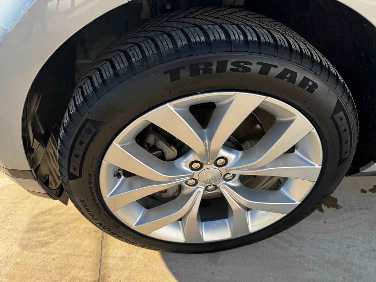 Land Rover Range Evoque 2.0D I4-L.Flw 150 CV AWD Auto R-Dynamic