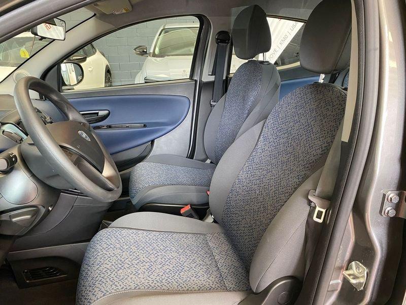 Lancia Ypsilon 1.0 FireFly 5 porte S&S Hybrid Oro - PROMO SIRONIAUTO+