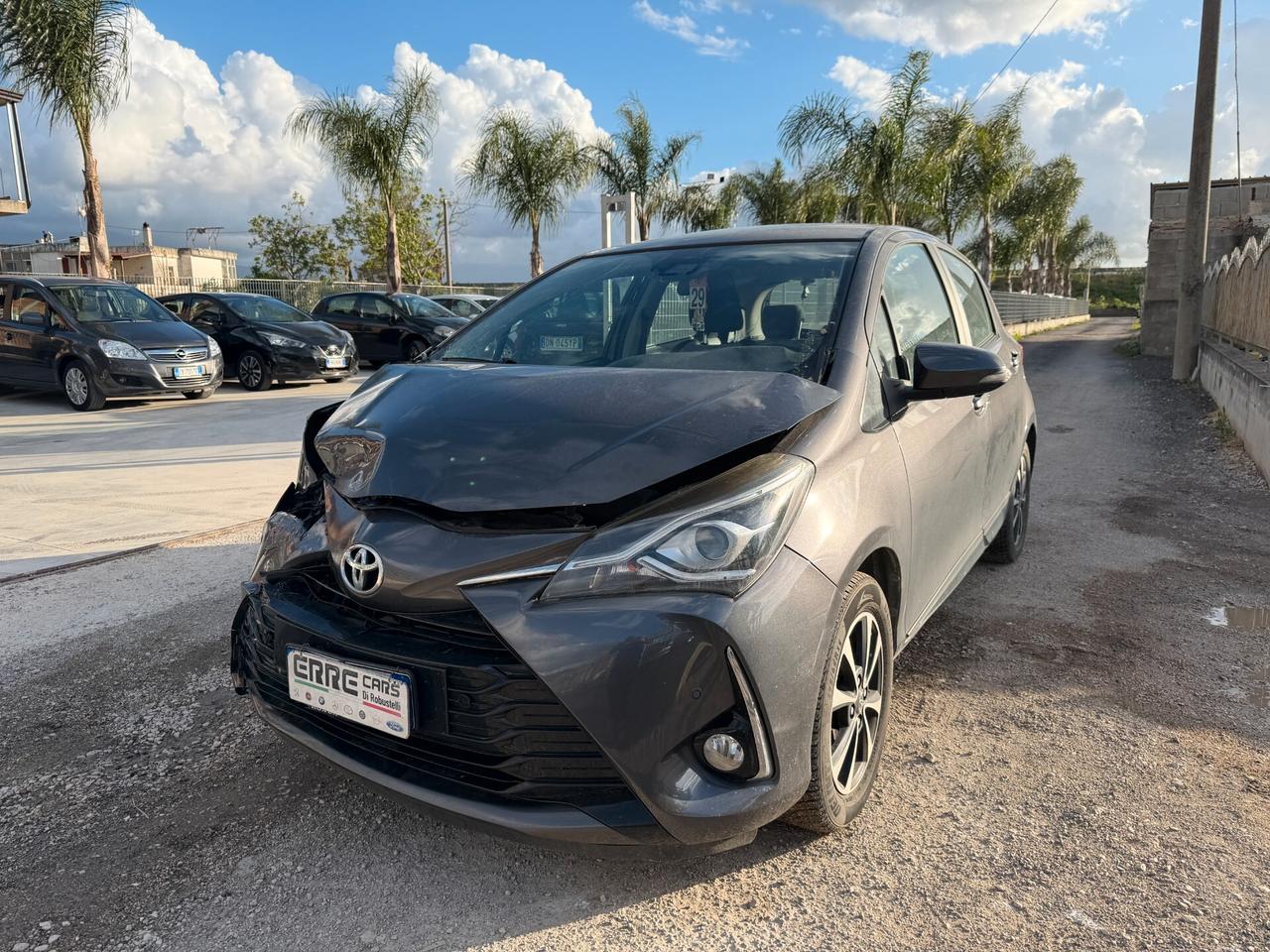 TOYOTA YARIS 2017 1.5 BENZINA 111 CV *MARCIANTE