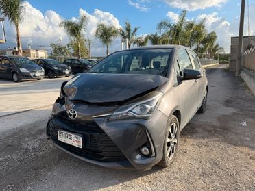 TOYOTA YARIS 2017 1.5 BENZINA 111 CV *MARCIANTE