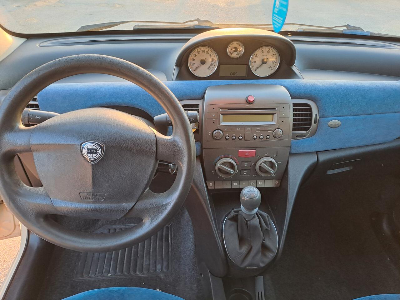 Lancia Ypsilon 1.2 16V Argento