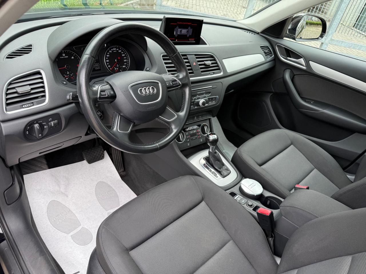 Audi Q3 2.0 TDI 120 CV S tronic Panorama*Cerchi*Led*Pec
