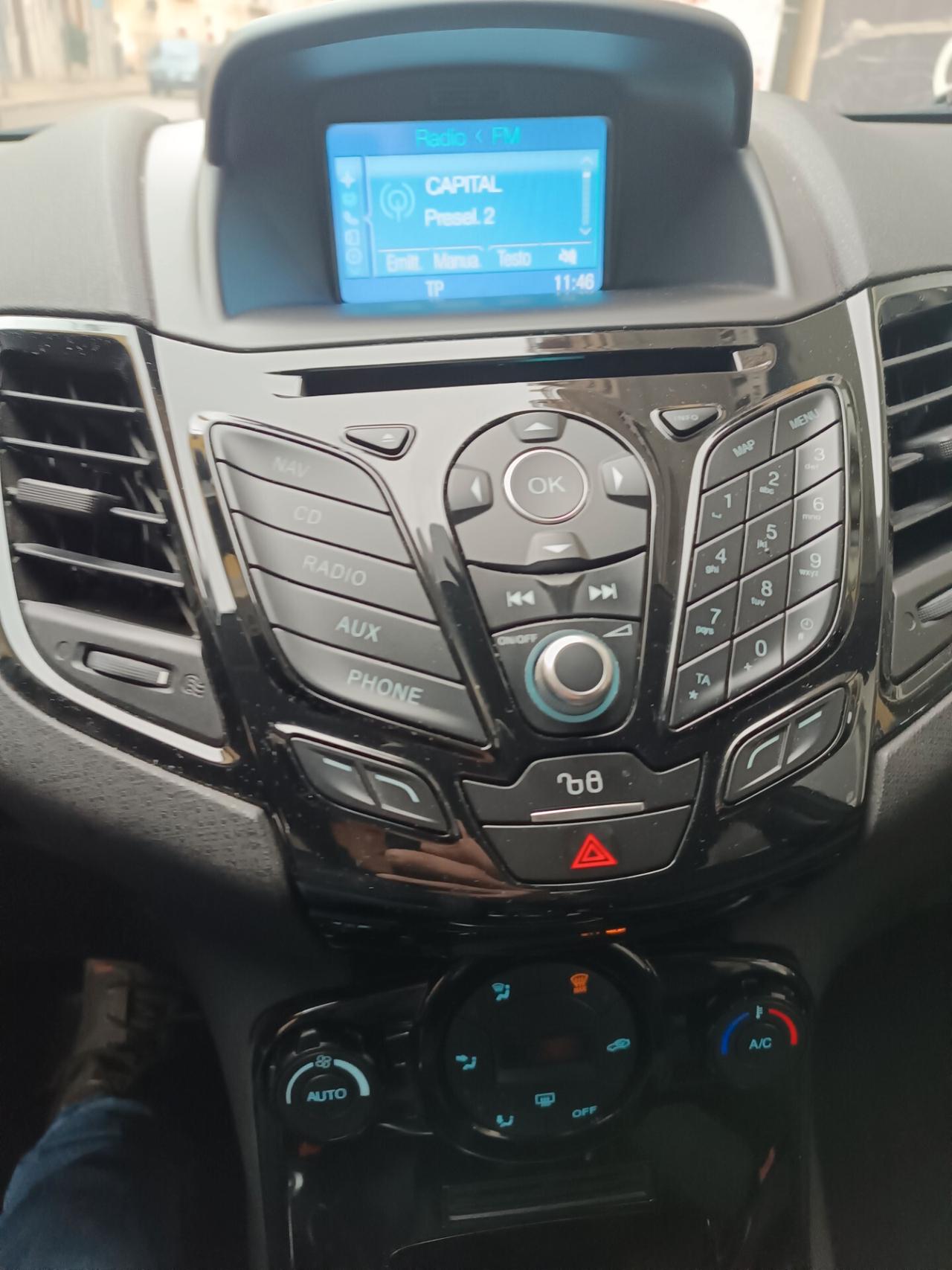 Ford Fiesta 1.5 TDCi 75CV 5 porte TITANIUM NAVI