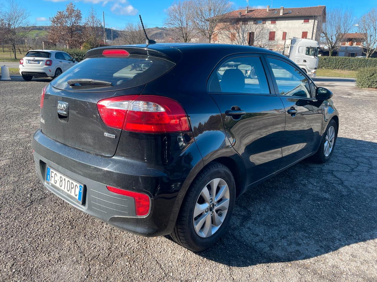 Kia Rio 1.1 CRDi 5p. Active Collection RETROCAMERA