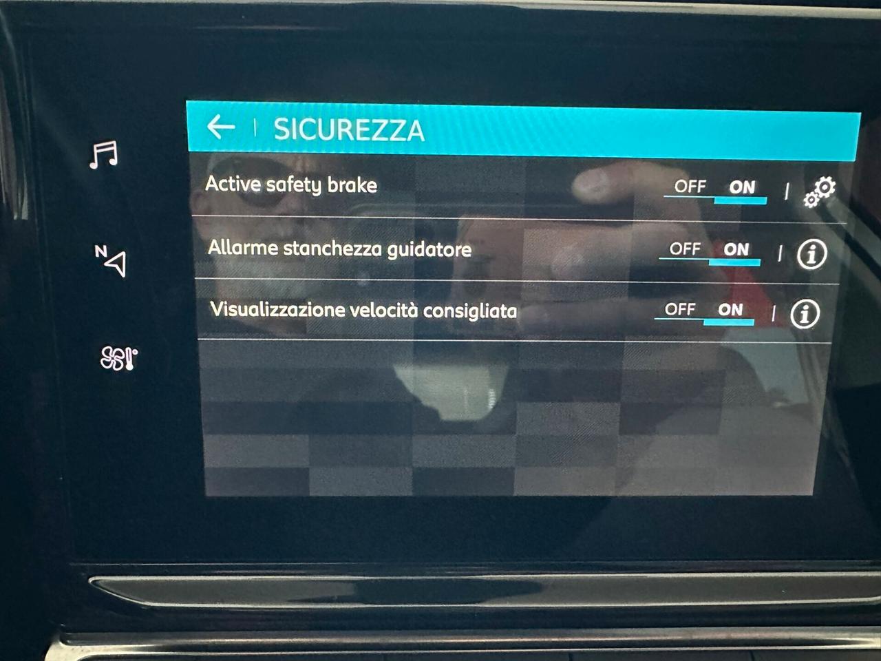CITROEN C3 1.2 SHINE 110cv *NAVI-KAMERA*