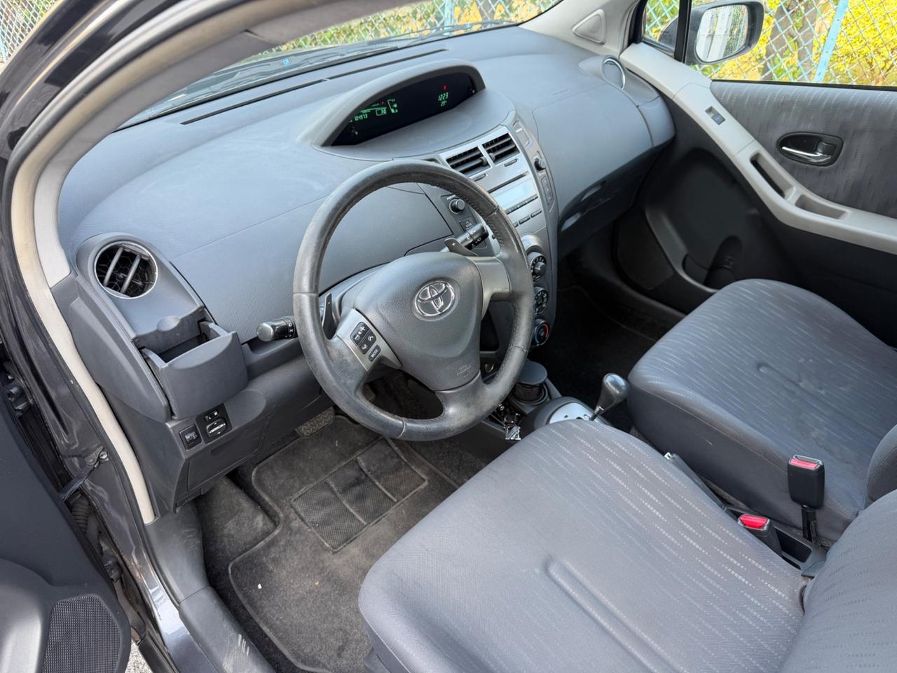 Toyota Yaris 1.3 5 porte Sol