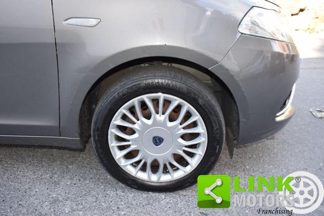 LANCIA Ypsilon 1.2 69 CV 5 porte PER NEOPATENTATI !!!