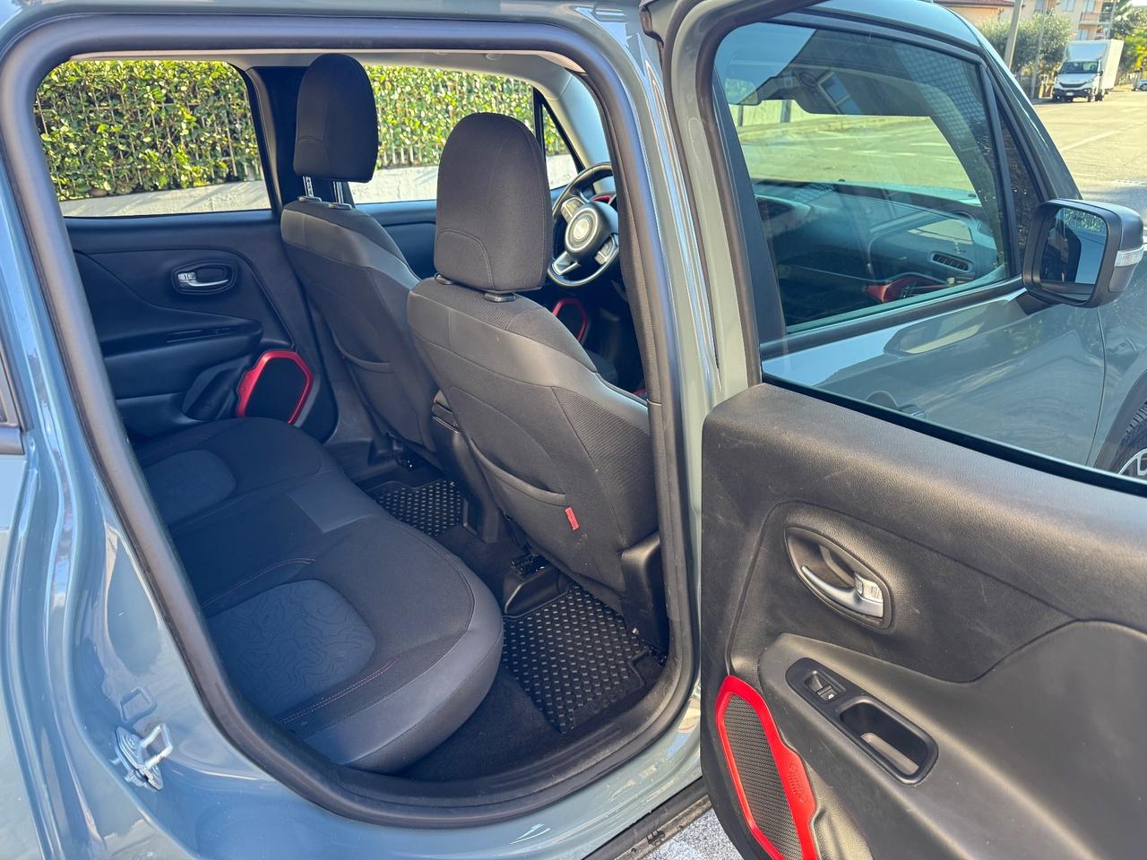 Jeep Renegade 2.0 Mjt 170CV 4WD Active Drive Low Trailhawk