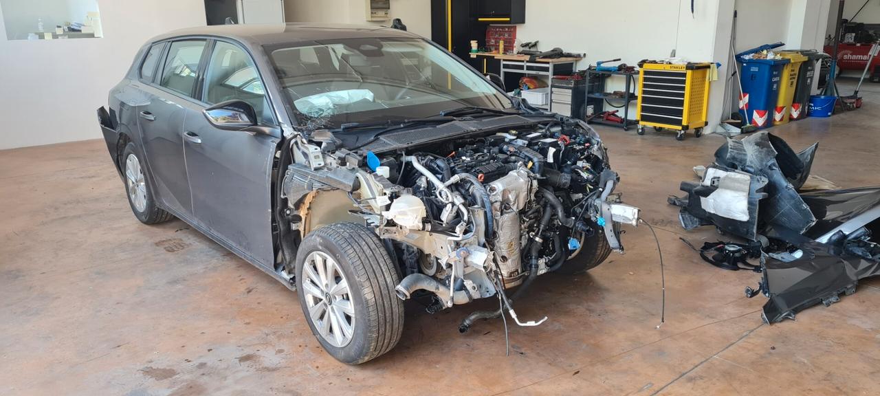 Opel Astra 1.5 Turbo Diesel 130 CV AT8 Sports Tourer Ultimate