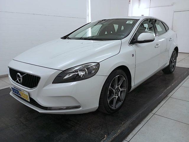 VOLVO V40 2.0 d2 Business my17