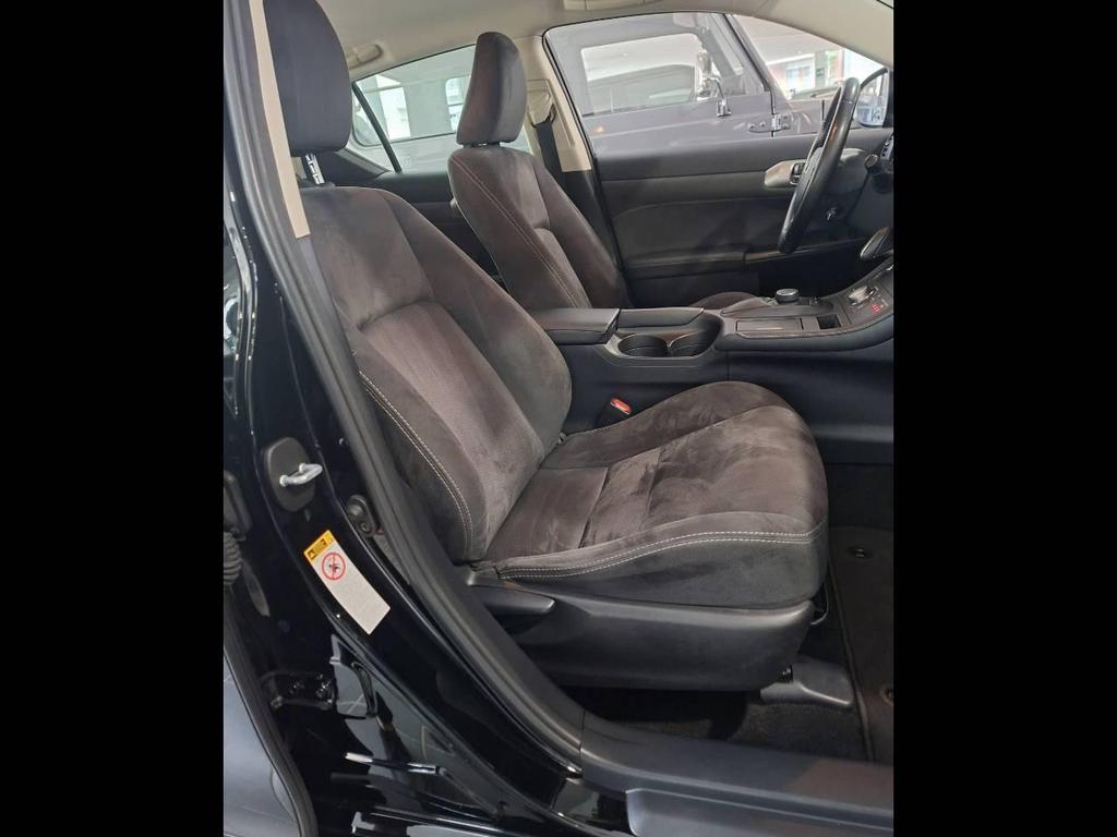 Lexus CT 200h 1.8 Hybrid Business CVT