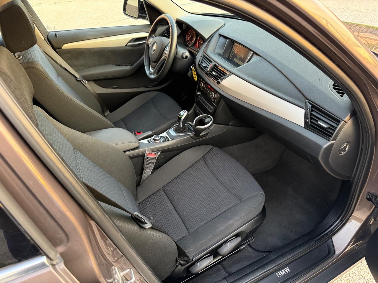 Bmw X1 xDrive18d X Line Navi+bixenon+Top