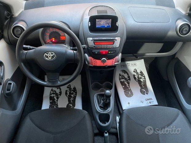 Toyota Aygo UNICO PROPRIETARIO - NEOPATENTATI