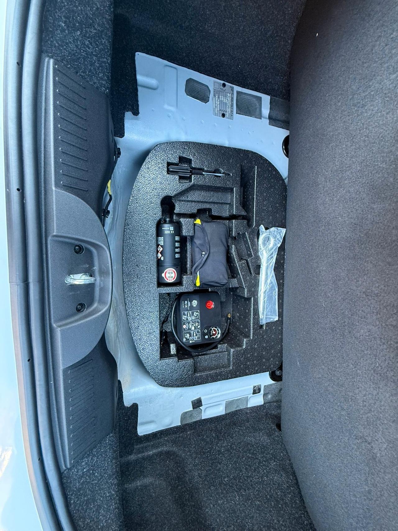 Abarth 595 1.4 Turbo T-Jet 180 CV Competizione