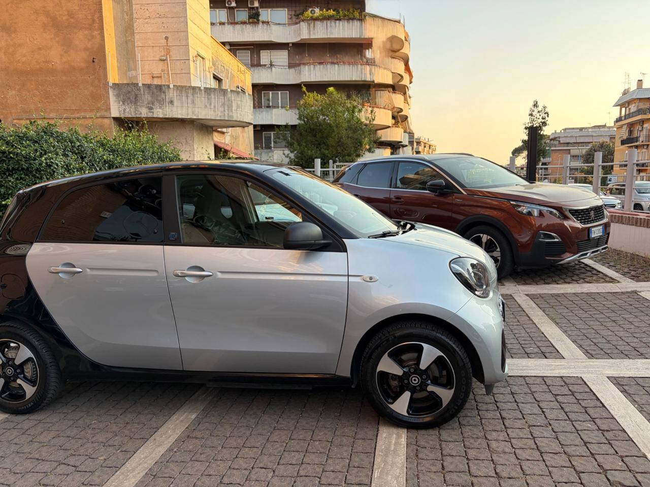 Smart ForFour EQ Passion 22Kw - Solo 25.095Km !!