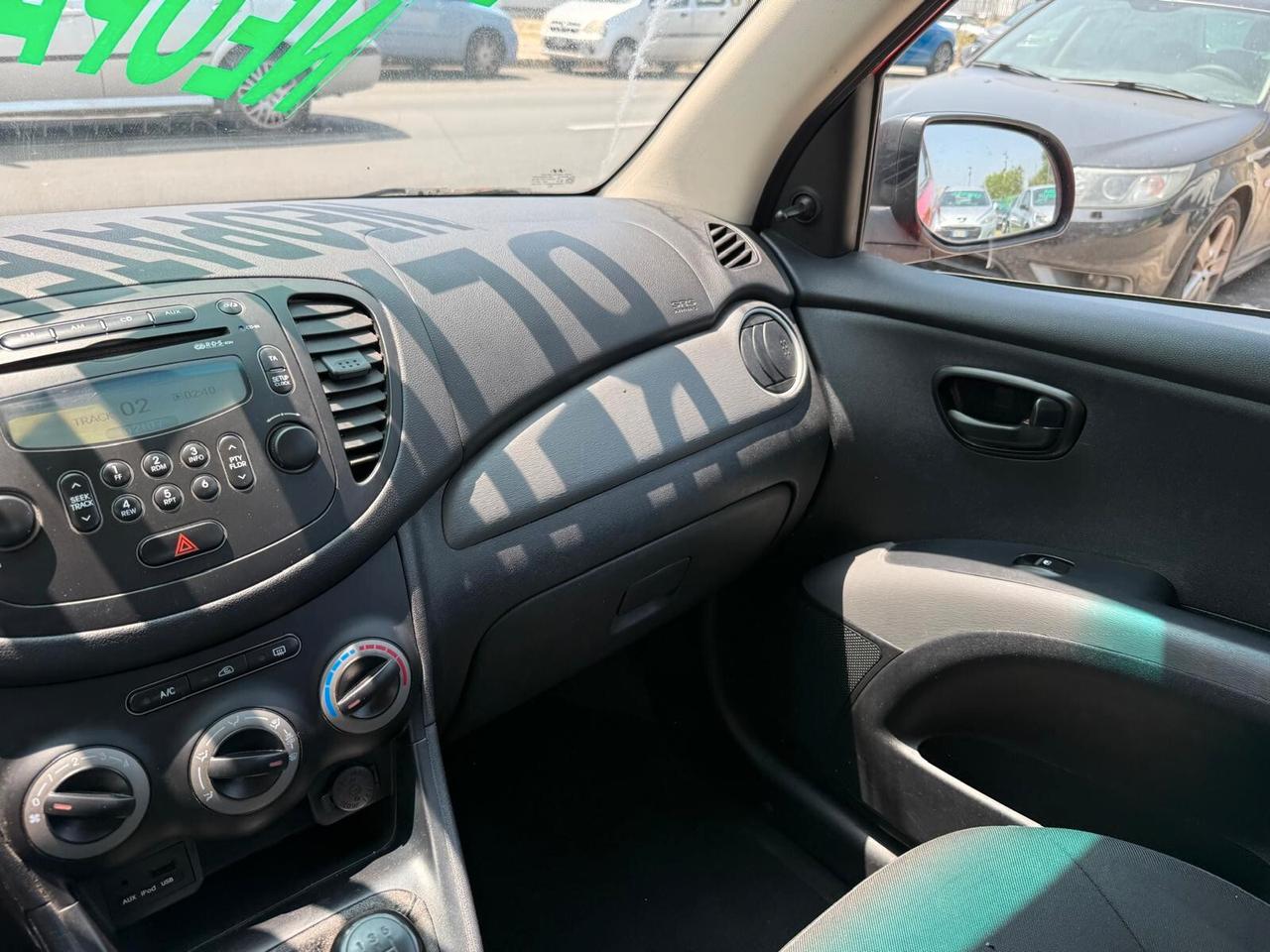 Hyundai i10 1.1 BENZINA - ANNO 04/2012 - NEOPATENTATO