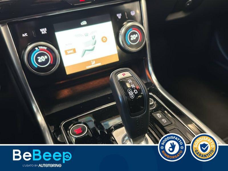 Jaguar XE 2.0 I4 R-DYNAMIC S RWD 250CV AUTO