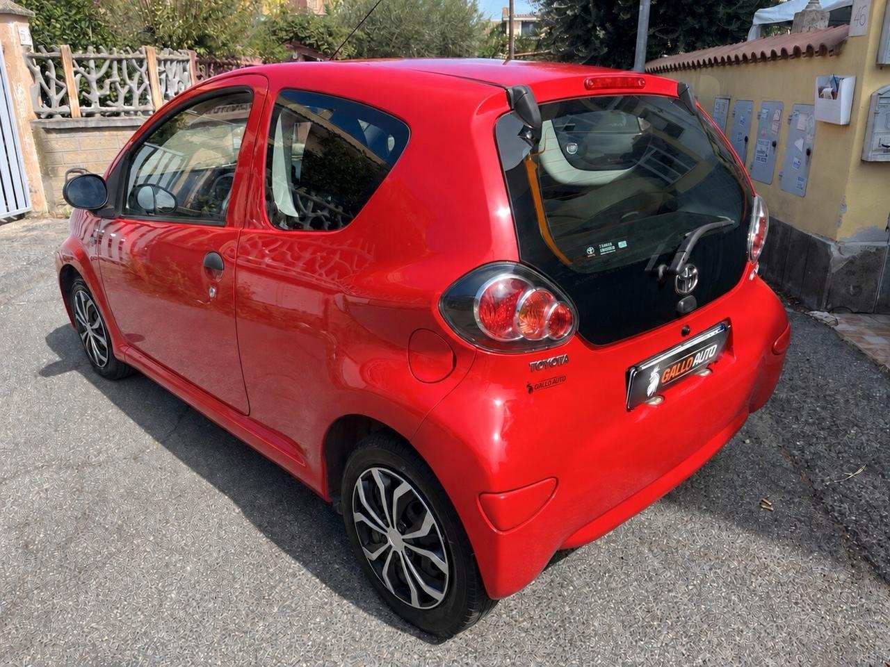 Toyota Aygo 1.0 12V VVT-i 3 porte Orange Connect
