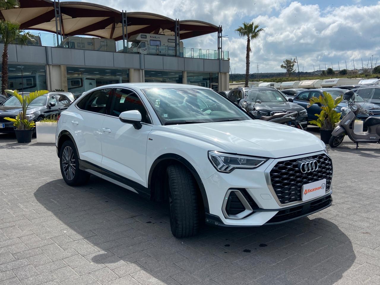 Audi Q3 Sportback 35 2.0 tdi S line edition s-tronic