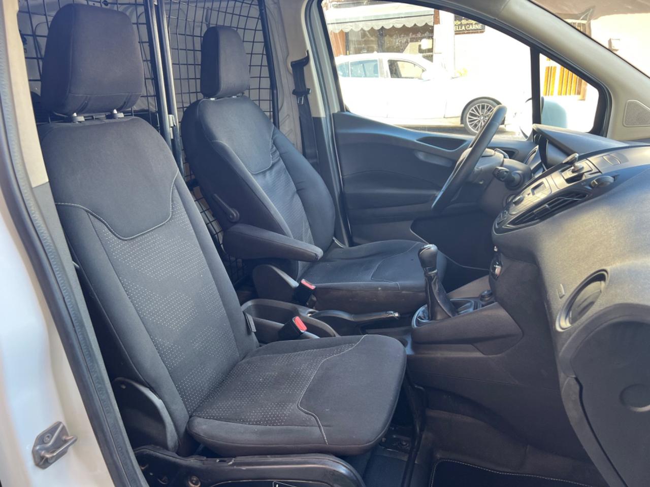 Ford Transit Courier 1.6 TDCi 95CV Van Trend